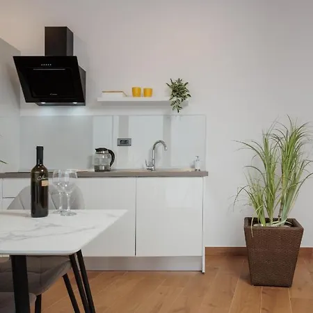 Apartment Terra 5 Deluxe On The Ground Floor With Private Parking *