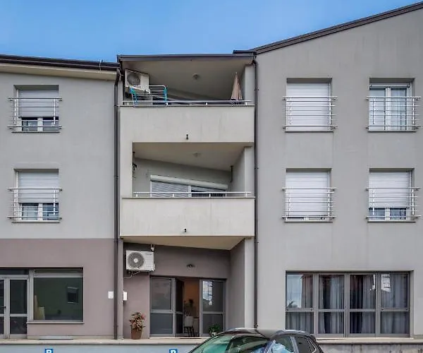 Apartman Terra 5 Deluxe On The Ground Floor With Private Parking *