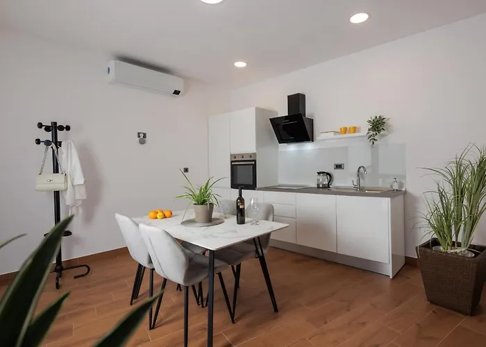 Terra 5 Deluxe On The Ground Floor With Private Parking *