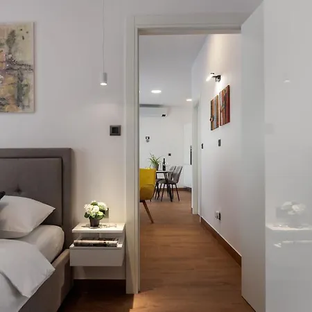 Terra 5 Deluxe Ground Floor Apartment With Private Parking