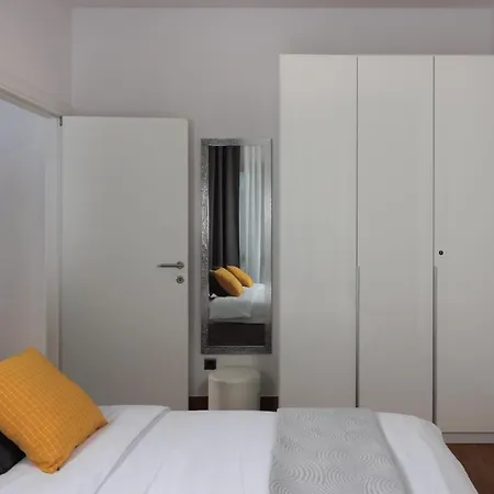 Terra 5 Deluxe Ground Floor Apartment With Private Parking Apartment